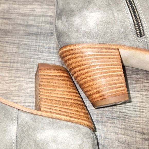 SKYLAR BLAKE. MADE IN ITALY  GENUINE LEATHER WOMENS ANKLE BOOTS SIZE 8 - Picture 13 of 14